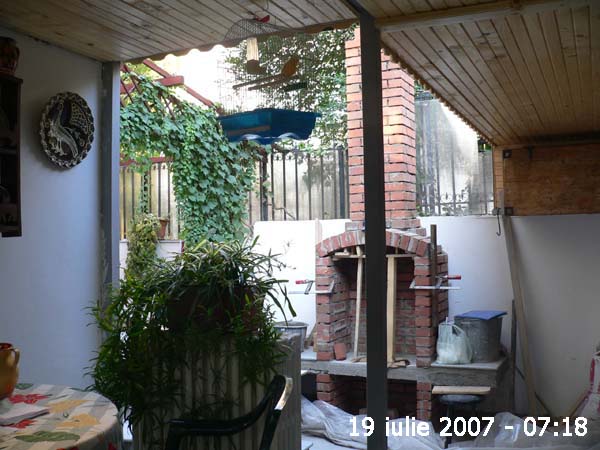 Fişier:2007-07_Cuptorul_de_gradina_038_mic.jpg
