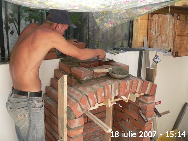 Fişier:2007-07_Cuptorul_de_gradina_028_mic.jpg