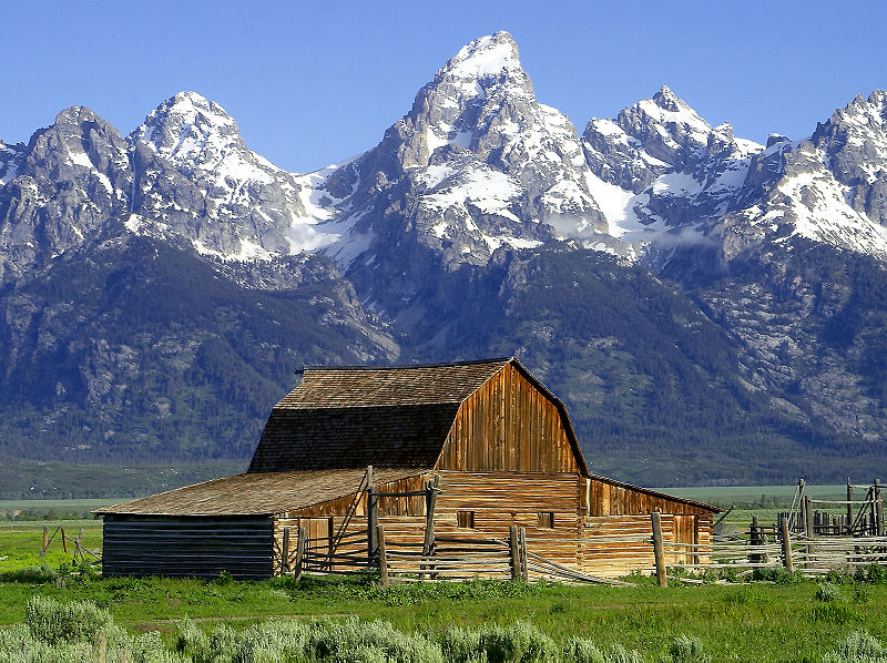 Fişier:Barns grand tetons.jpg